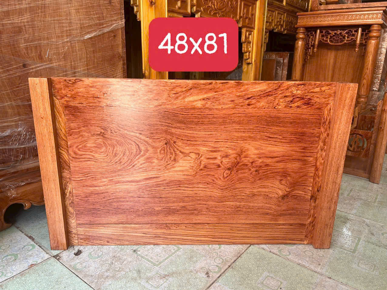 Trang thờ gỗ 48 x 81cm - Mẫu mới